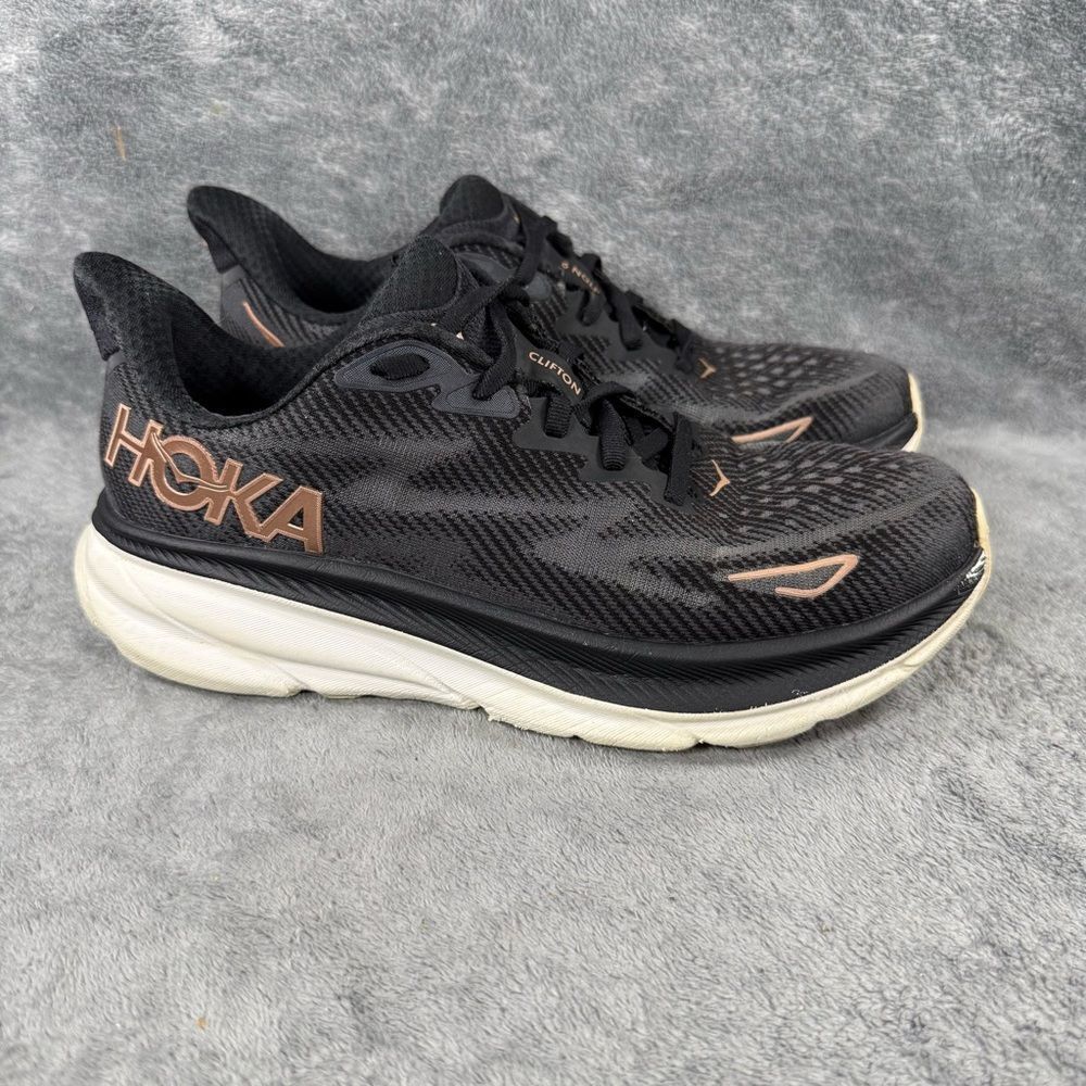 Women’s 8.5 HOKA ONE ONE Clifton 9 Running Shoe Black Rose Gold Training Workout